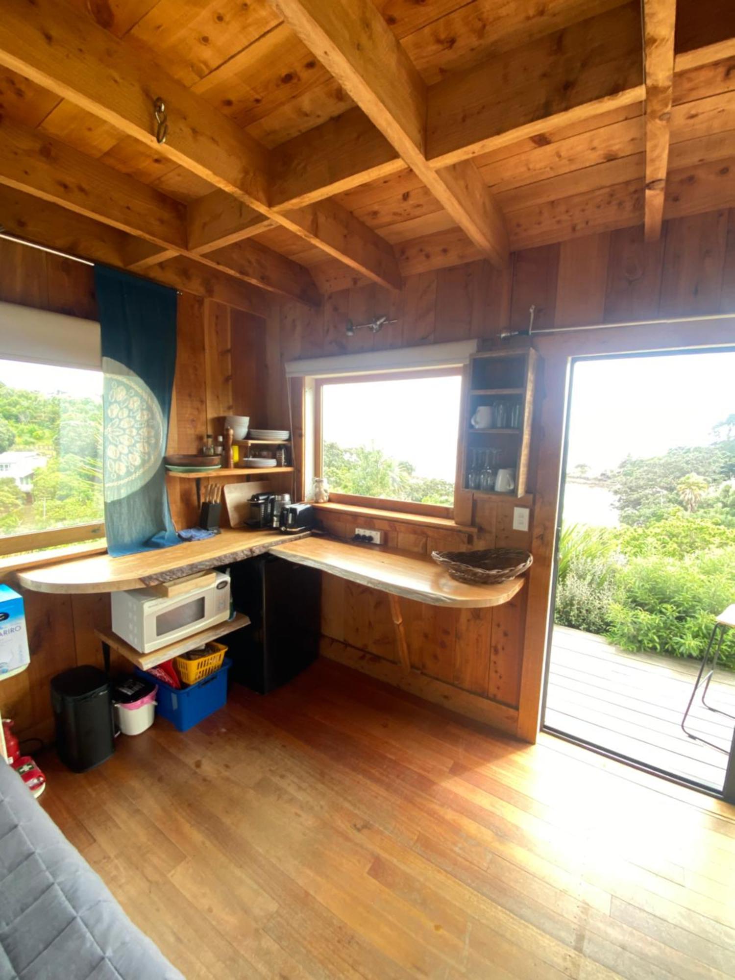 Kereru Cabin - Spectacular Seaviews, Rustic, Glamping Eco Adventure Palm Beach 外观 照片